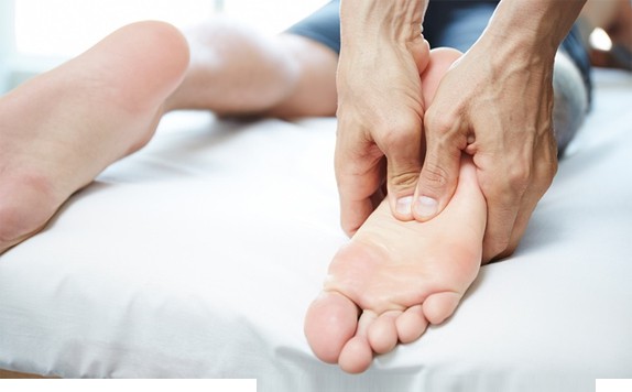 足と手のマッサージ